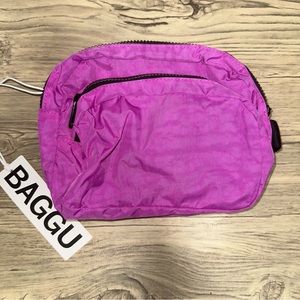 BAGGU Fanny Pack in Extra Pink NWT
